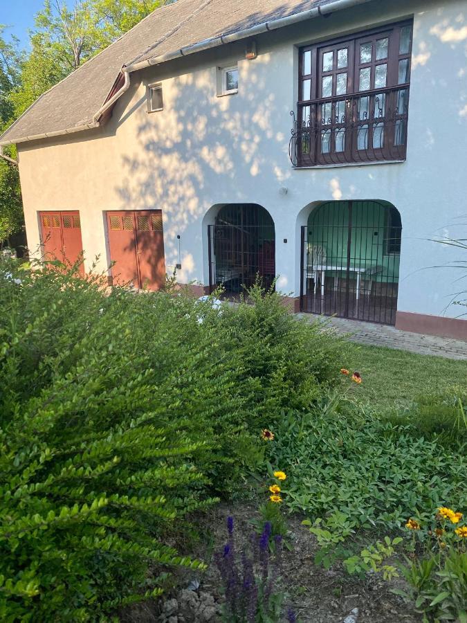 Apartament Toereki 34 Vendeghaz Siófok Zewnętrze zdjęcie