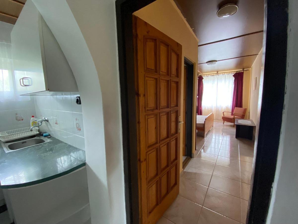 Apartament Toereki 34 Vendeghaz Siófok Zewnętrze zdjęcie